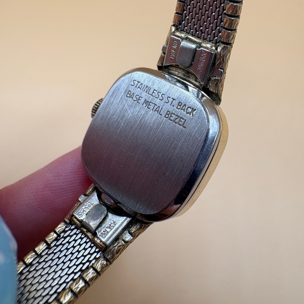 Wittnauer Ladies Watch - Picture 6 of 6